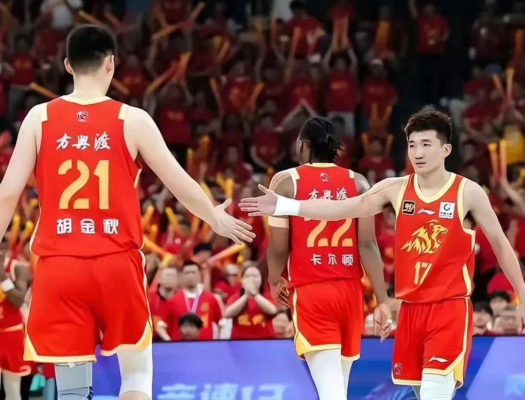 包含决战半程：谁能脱颖而出登顶宝座的词条
