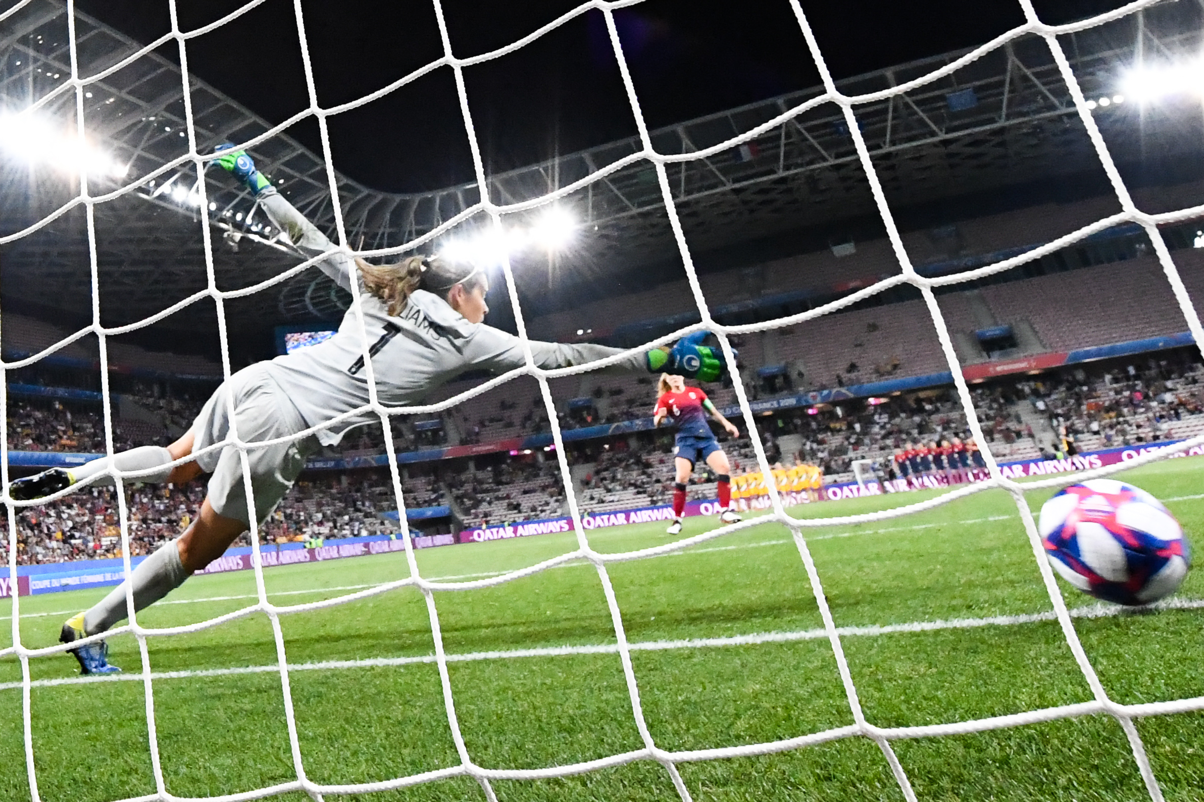 包含挪威女足队积极备战,力争夺冠成功的词条 包含挪威女足队积极备战,力争夺冠成功的词条