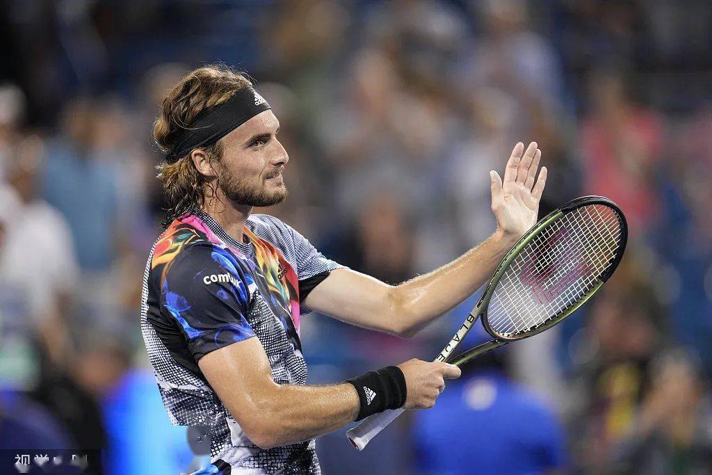 ATP总决赛横扫法网，西西帕斯扛起全队