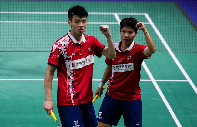 丹麦队险胜泰国队，辛杜高光表现