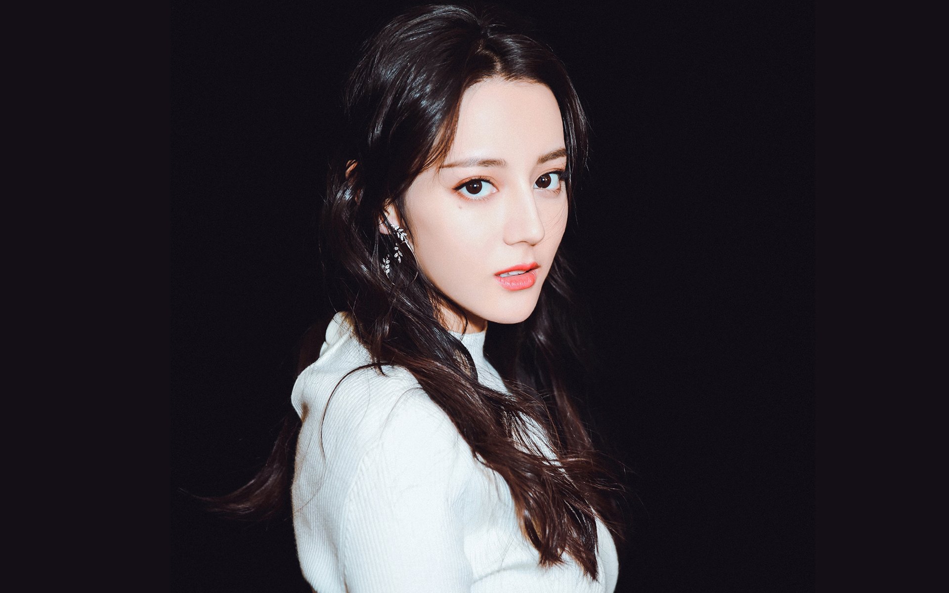 篮球次元壁崩塌之夜，当山西猛龙在虚拟主场逼出满血文班亚马